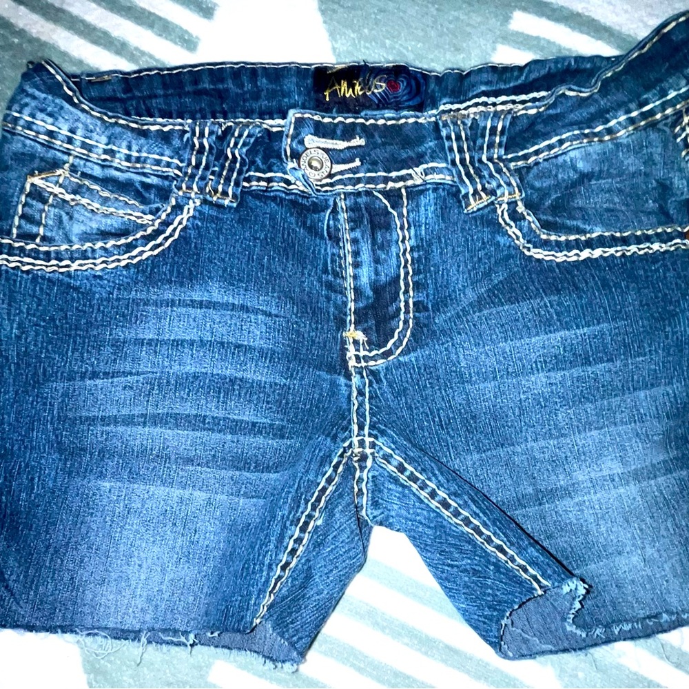 Cut off Jean shorts